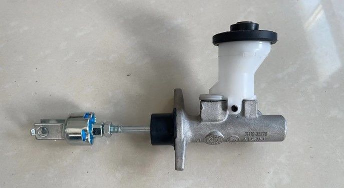 Toyota 31410-35270 Clutch Master Cylinder Assy Toyota 31410-35270