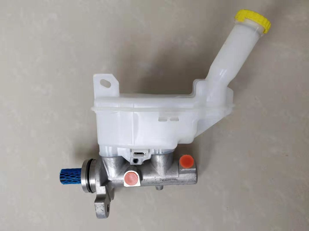 Brake Master Cylinder REAR LEFT SIDE For NISSAN BLUEBIRD 46010-ED525	Brake Master Cylinder  Use For NISSAN 46010-ED525	46010ED525  Brake Master Cylinder