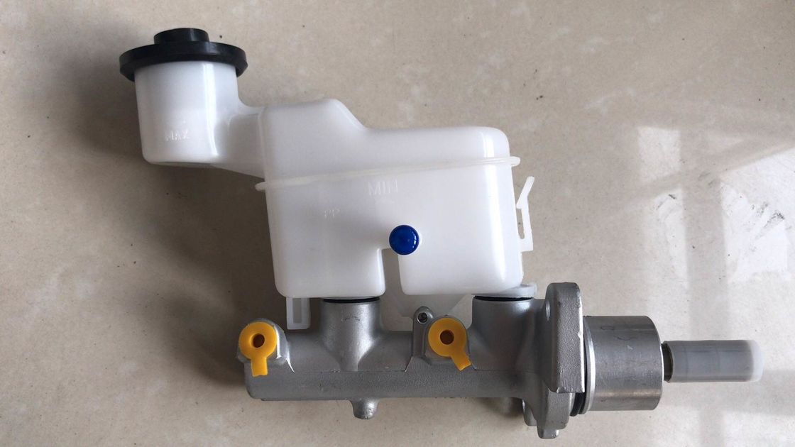 47201-09230Cylinder Sub-assy Brake Master 47201-09230	FITS TOYOTA  Hilux Pickup MK6 KUN26 3.0TD D4D 10/2006-2016 BRAKE MASTER CYLINDER MANUAL TRANSMISSION
