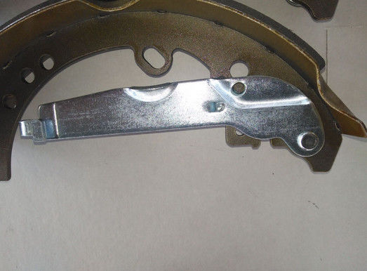 Fortuner 04495-OK070 Davul fren ayakkabıları değiştirme FN2809