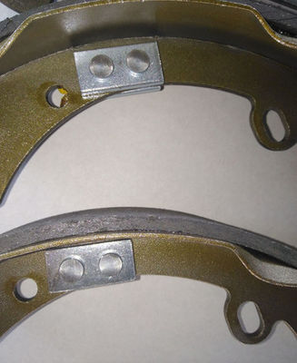 Fortuner 04495-OK070 Davul fren ayakkabıları değiştirme FN2809